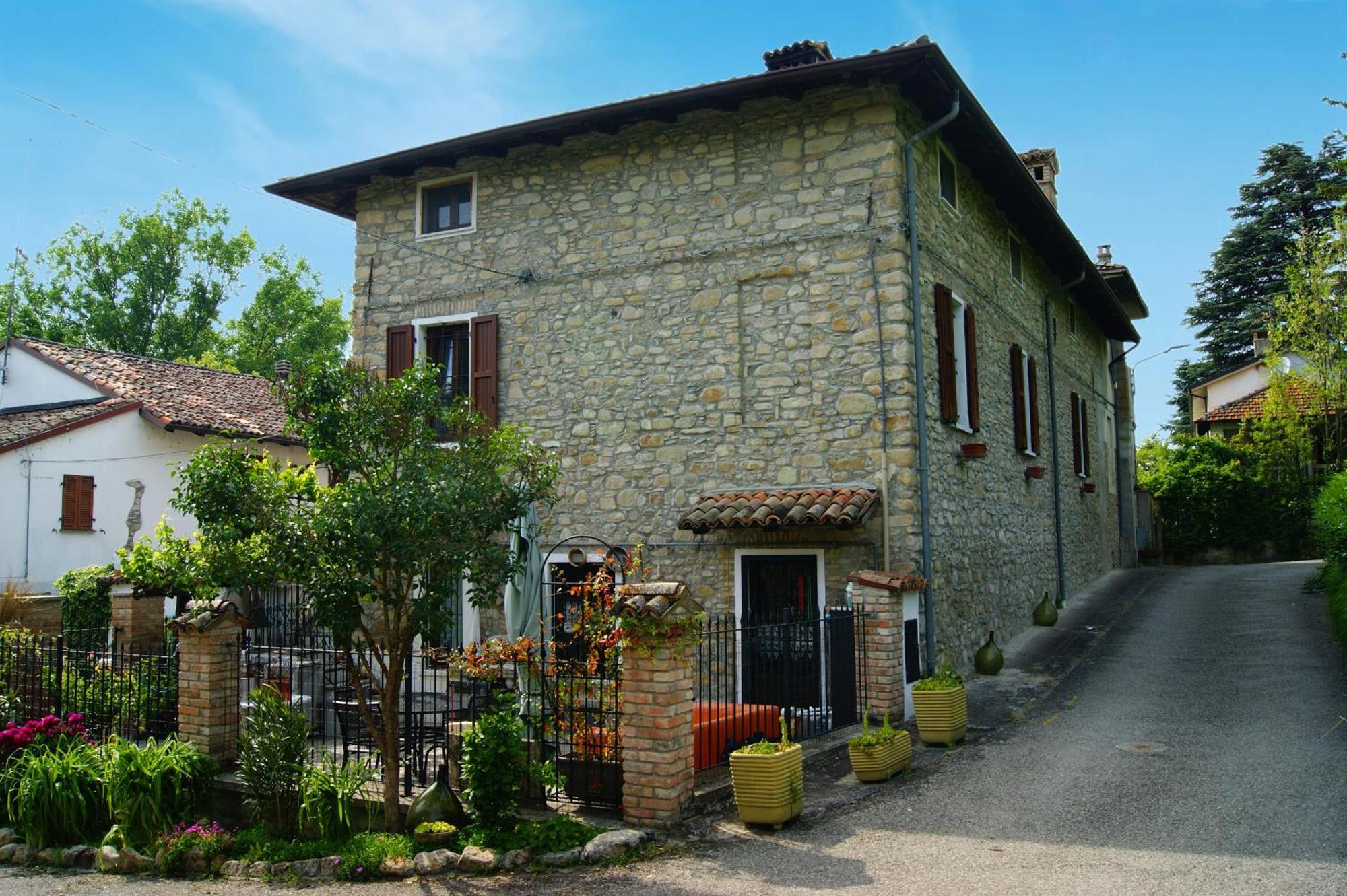 Dulcius Ex Asperis Bed & Breakfast Ponte Nizza Exterior photo